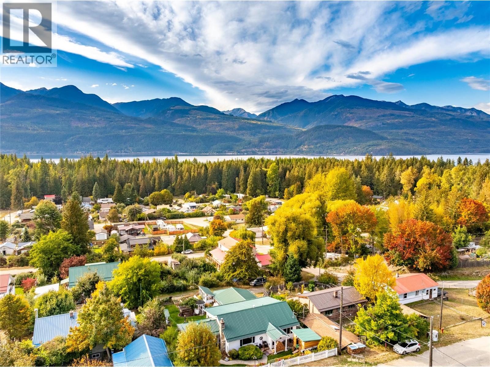 1529 RUSSEL AVENUE - 28