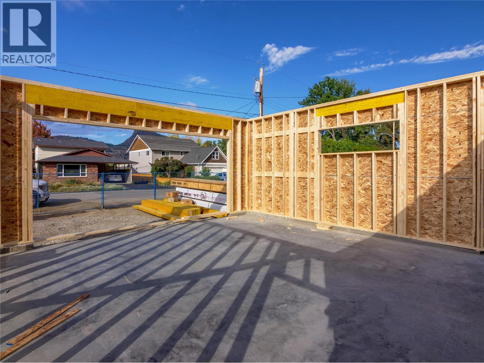 6609 Nixon Road Unit# 102, Summerland