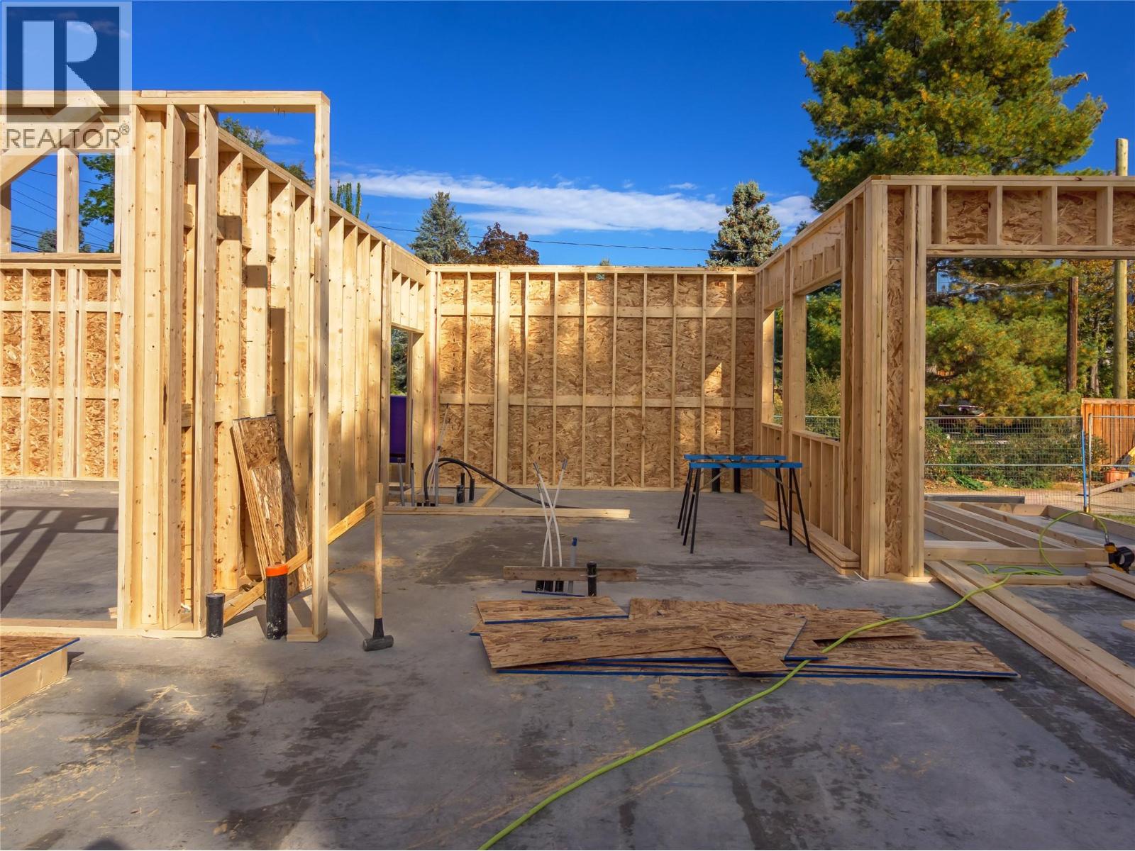 6609 Nixon Road Unit# 102, Summerland