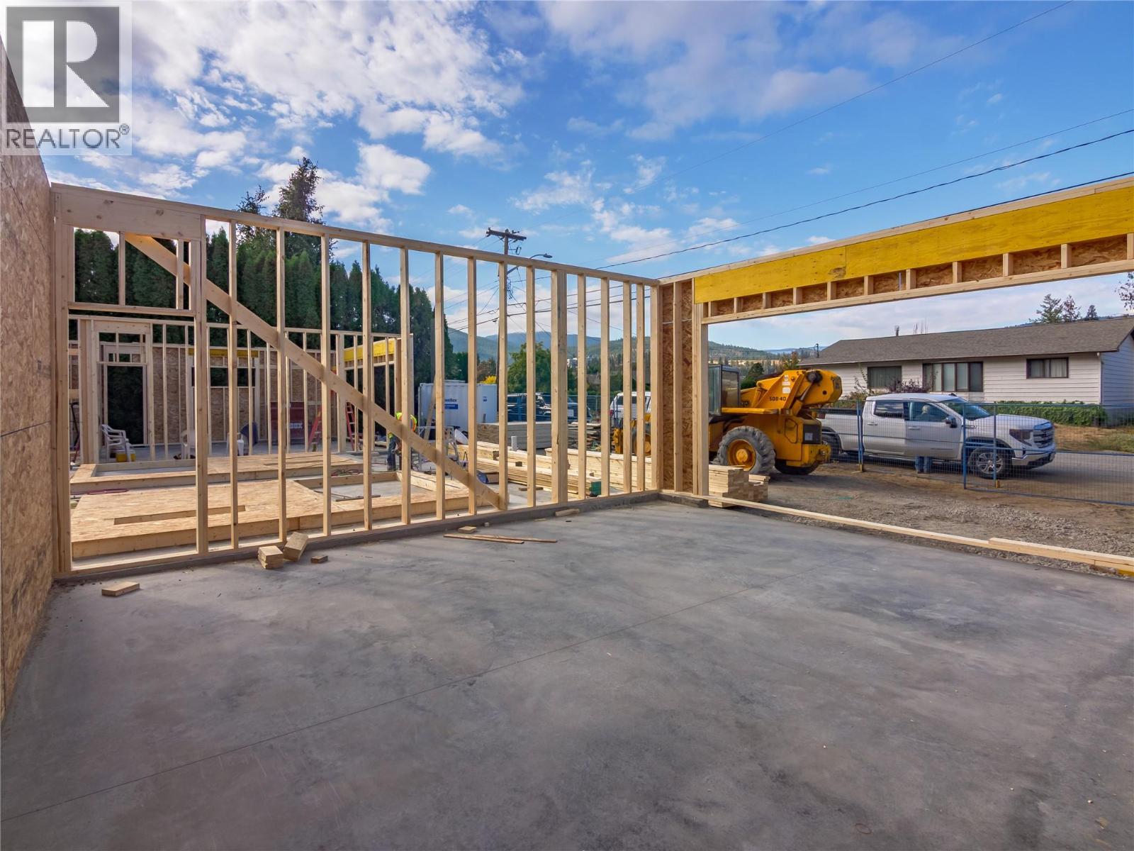 6609 Nixon Road Unit# 102, Summerland