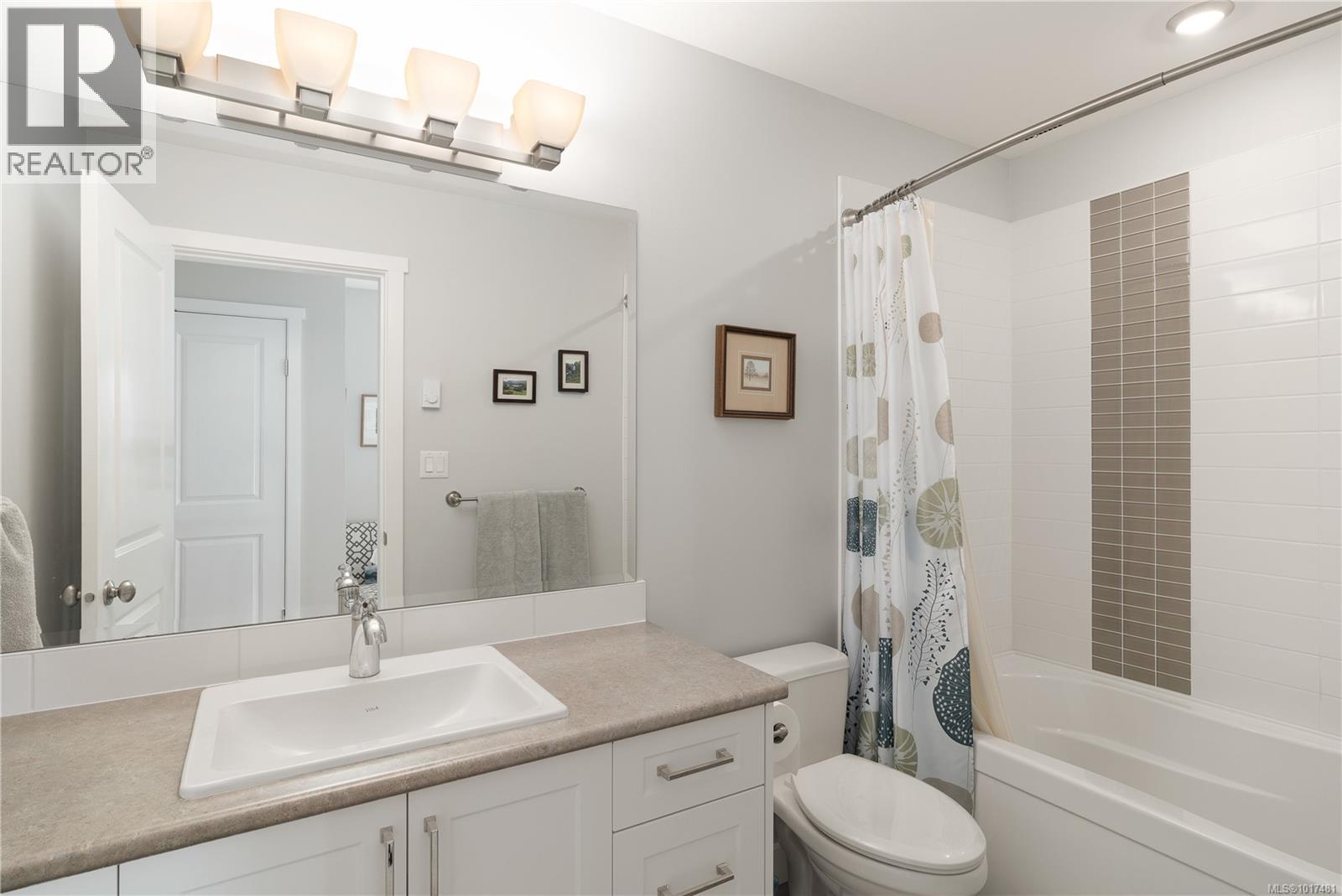 256 6995 Nordin Road, Sooke