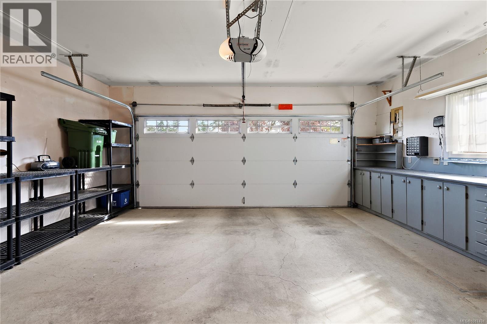  10288 Cleveland Road, Sidney