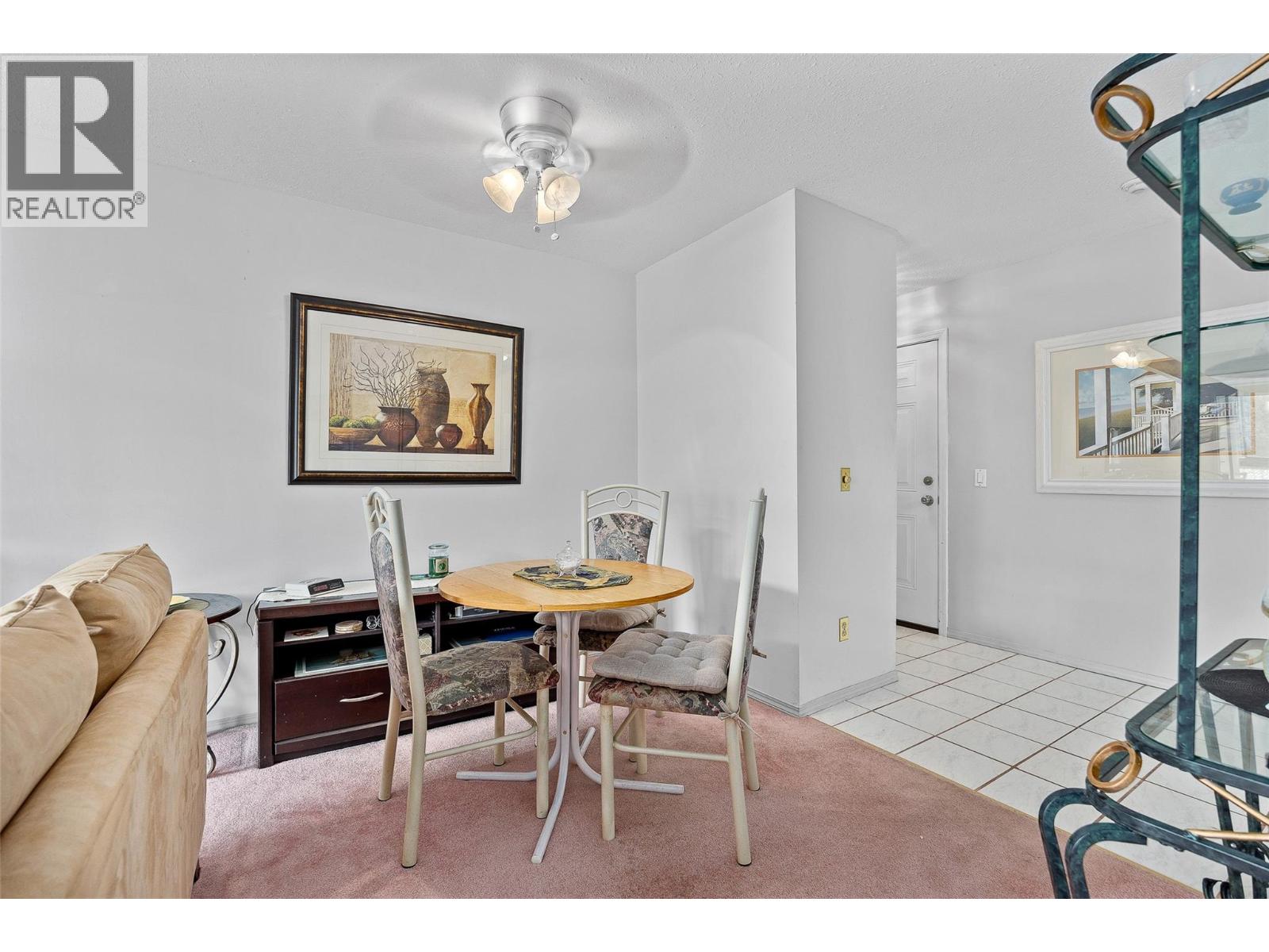 204 555 Rowcliffe Avenue, Kelowna