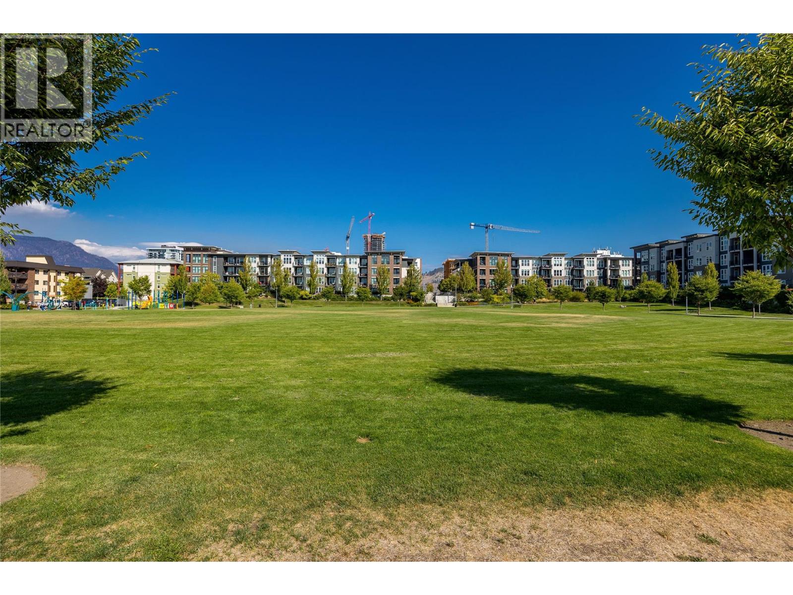 204 555 Rowcliffe Avenue, Kelowna