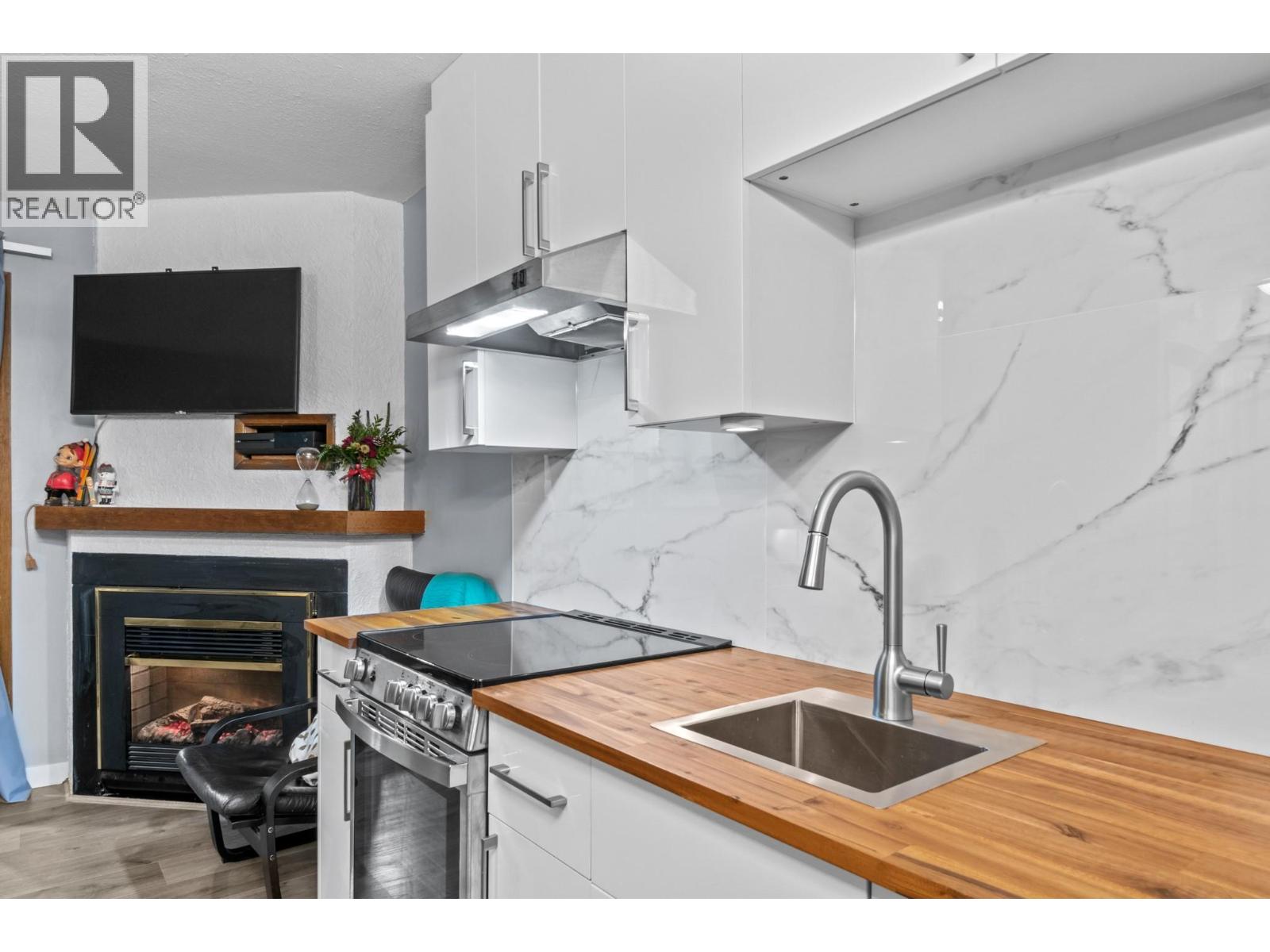 201 20 Kettle View Road, Big White