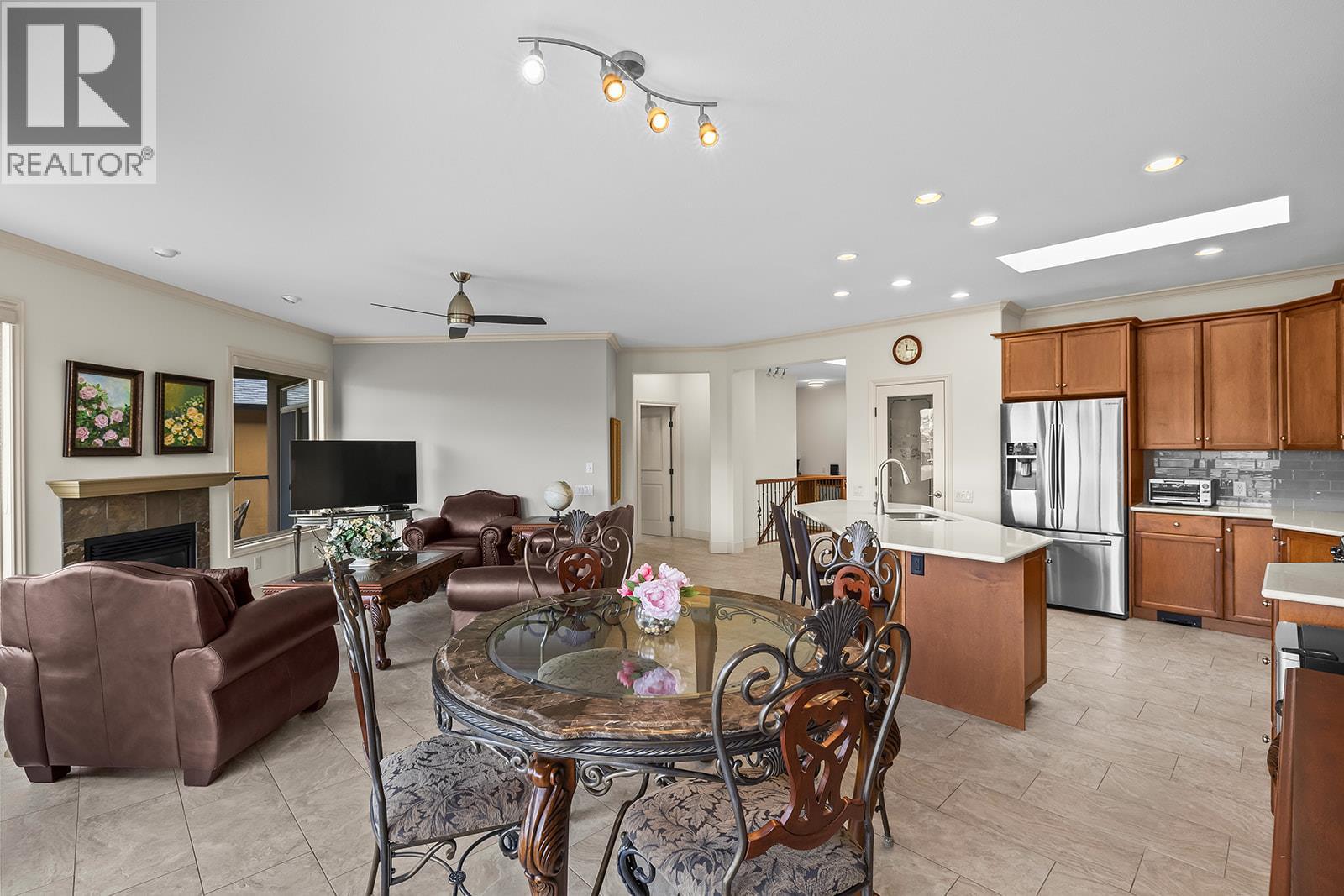  2308 Pine Vista Place, West Kelowna
