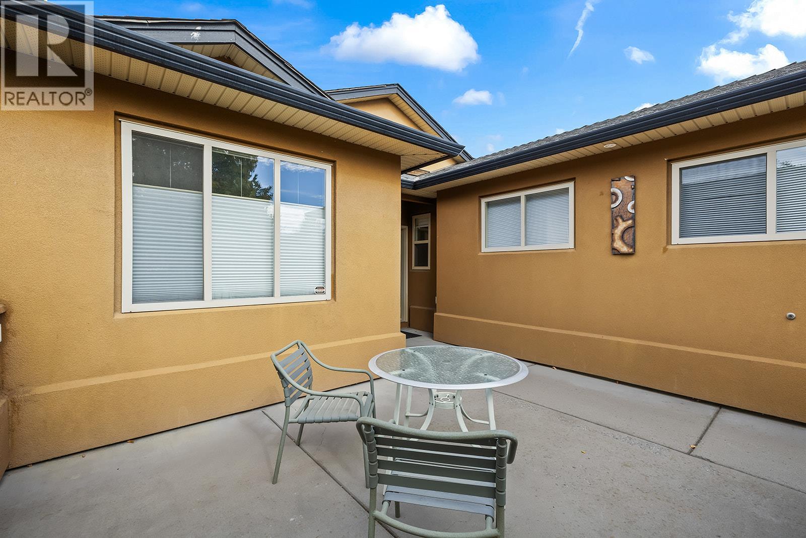  2308 Pine Vista Place, West Kelowna