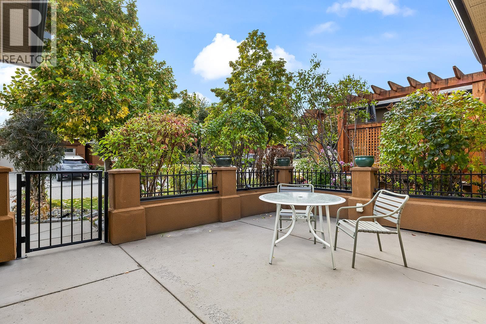  2308 Pine Vista Place, West Kelowna