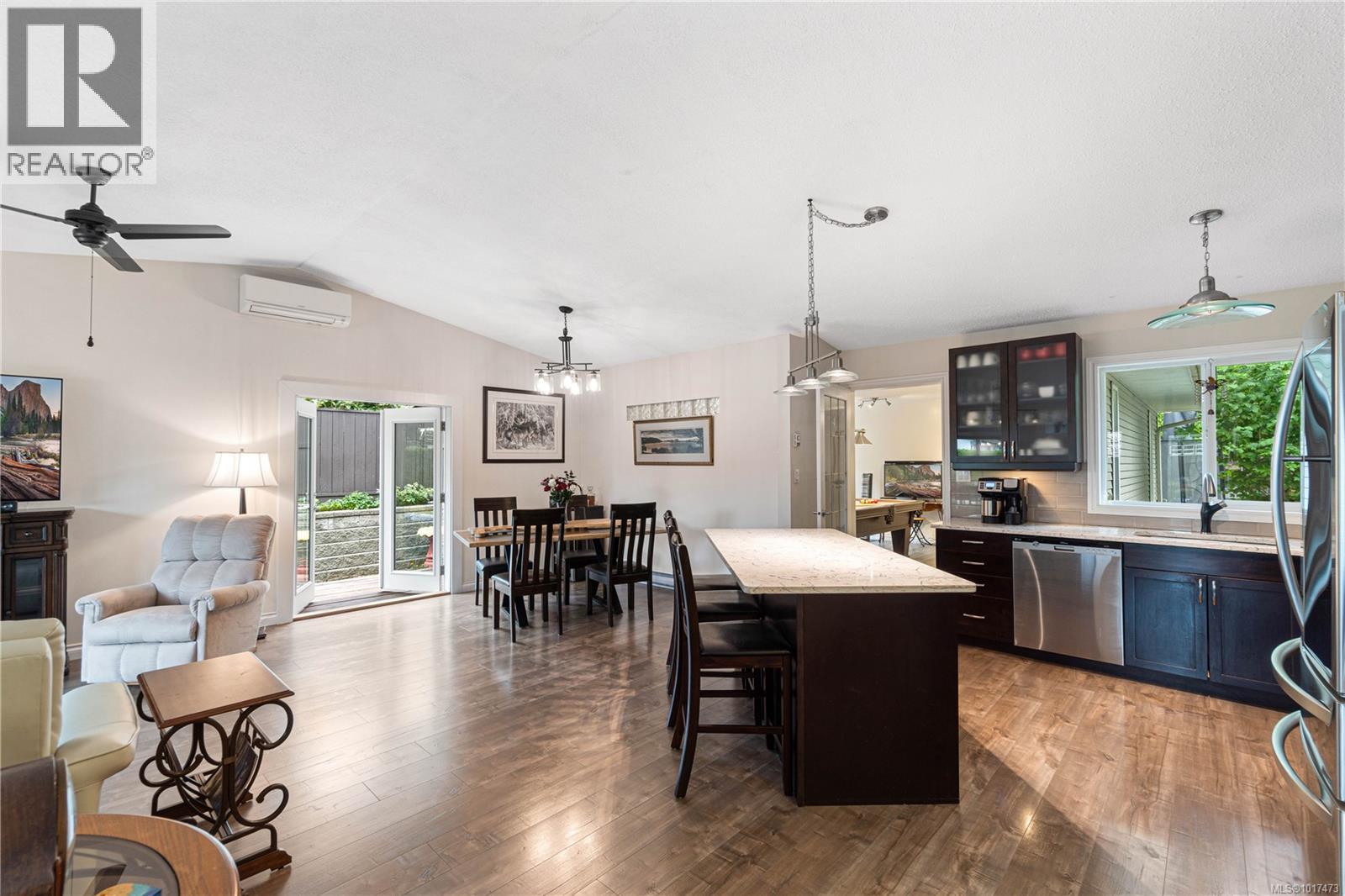 2586 Theresa Terr, Nanaimo