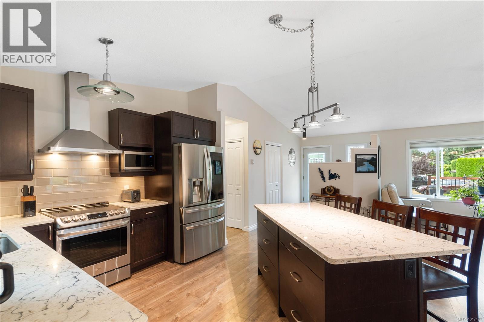 2586 Theresa Terr, Nanaimo