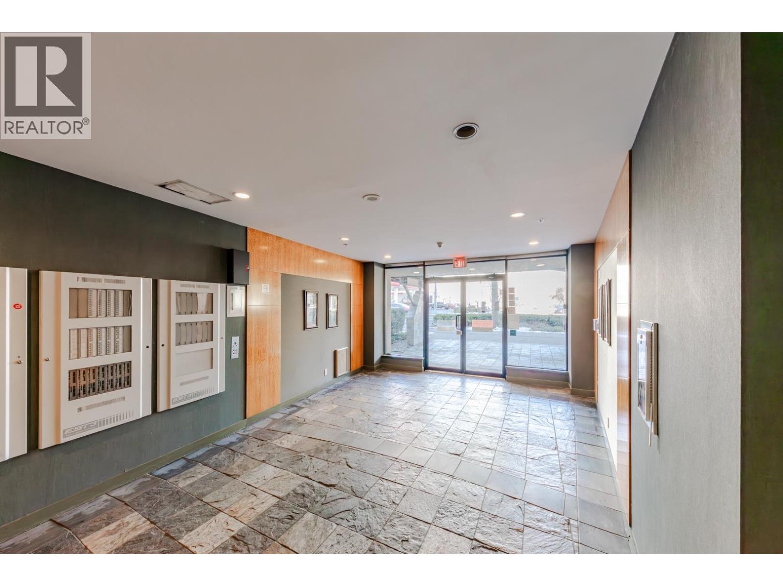 #708-8180 GRANVILLE Avenue, Richmond