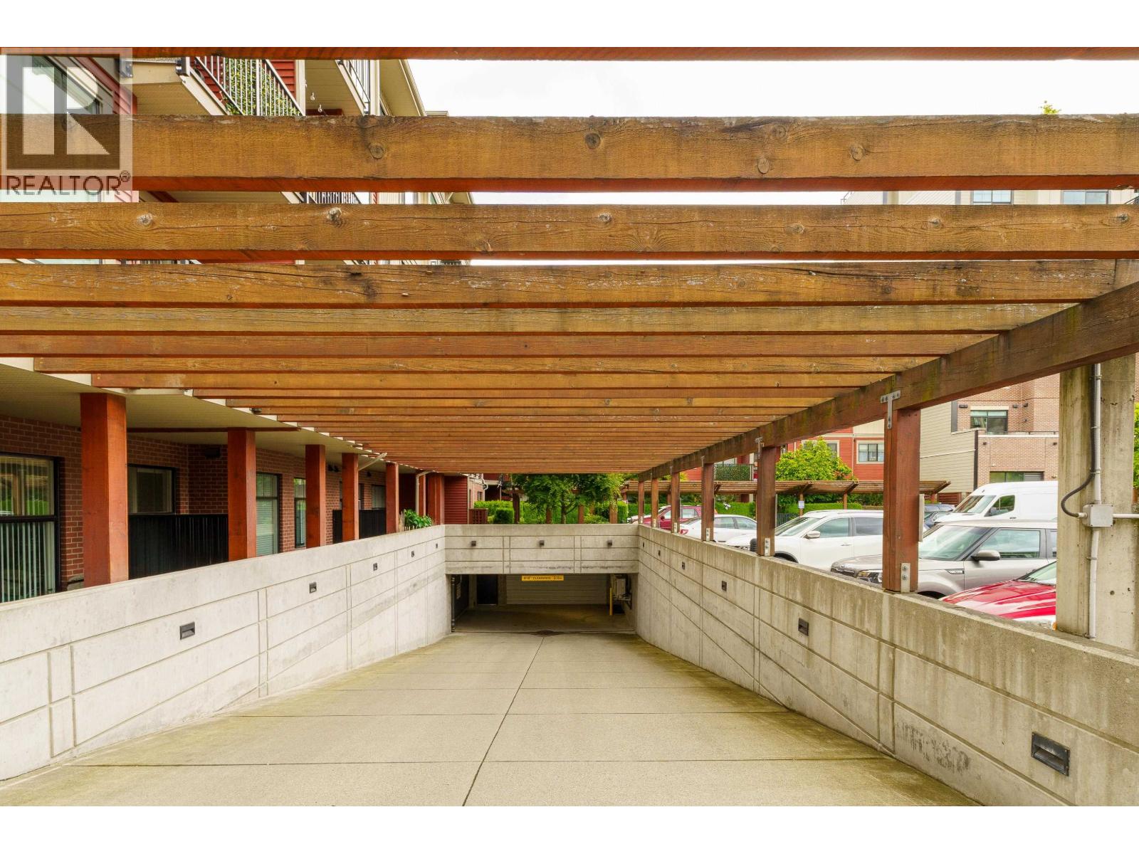 104 11882 226 STREET, Maple Ridge