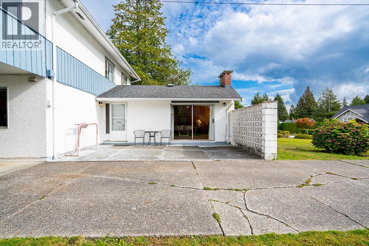 7475 COLLEEN STREET, Burnaby