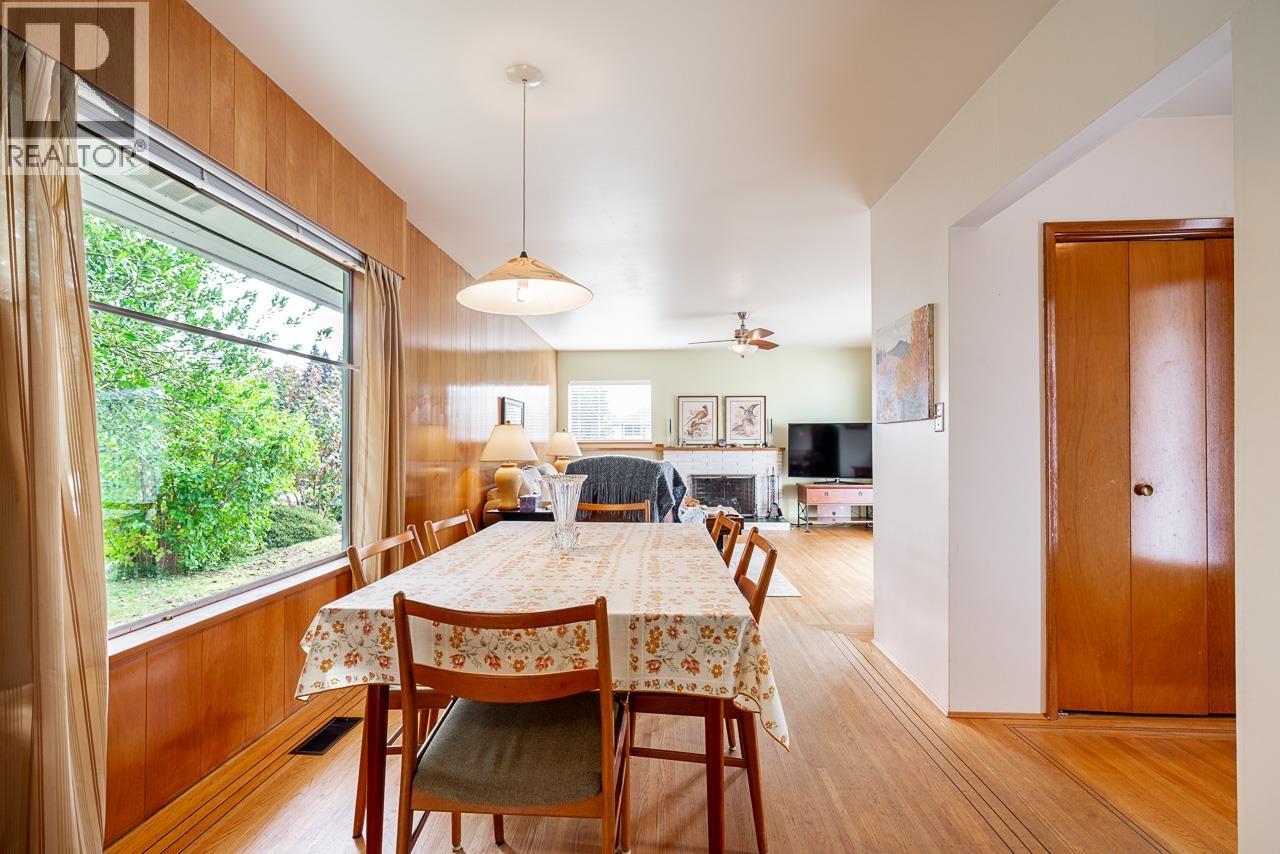 7475 COLLEEN STREET, Burnaby