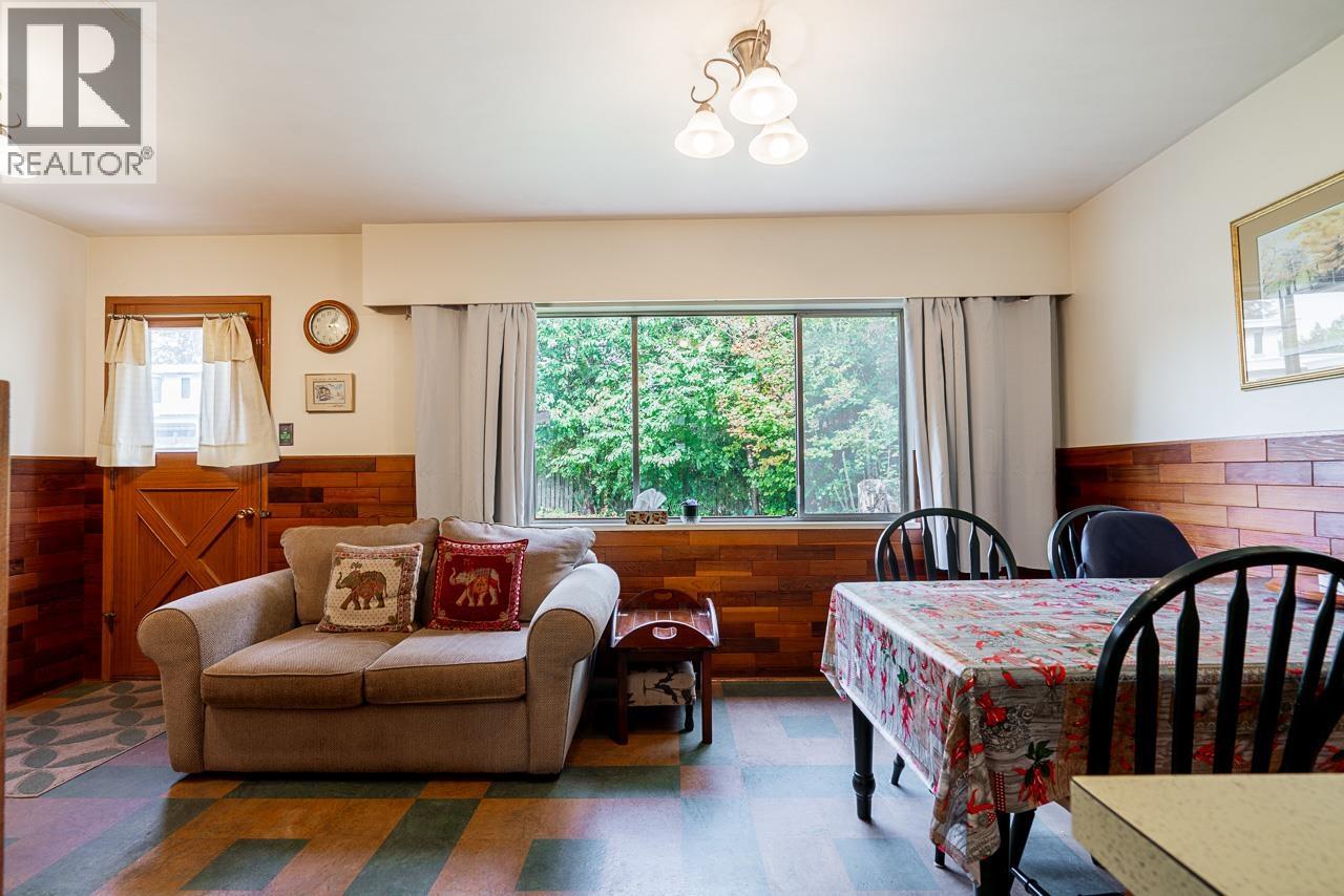 7475 COLLEEN STREET, Burnaby