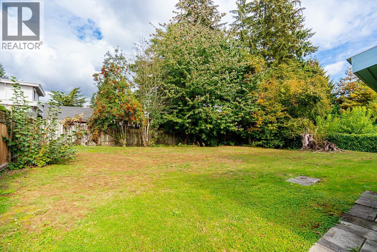 7475 COLLEEN STREET, Burnaby