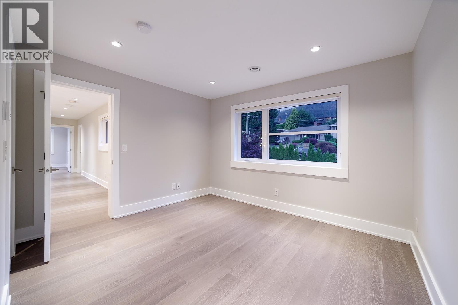 517 GRANADA CRESCENT, North Vancouver