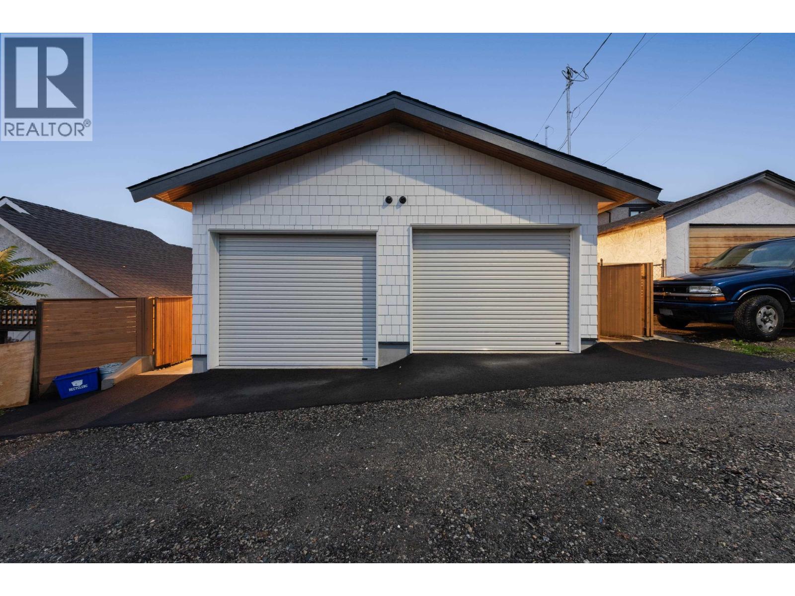 1 312 E 37 AVENUE, Vancouver