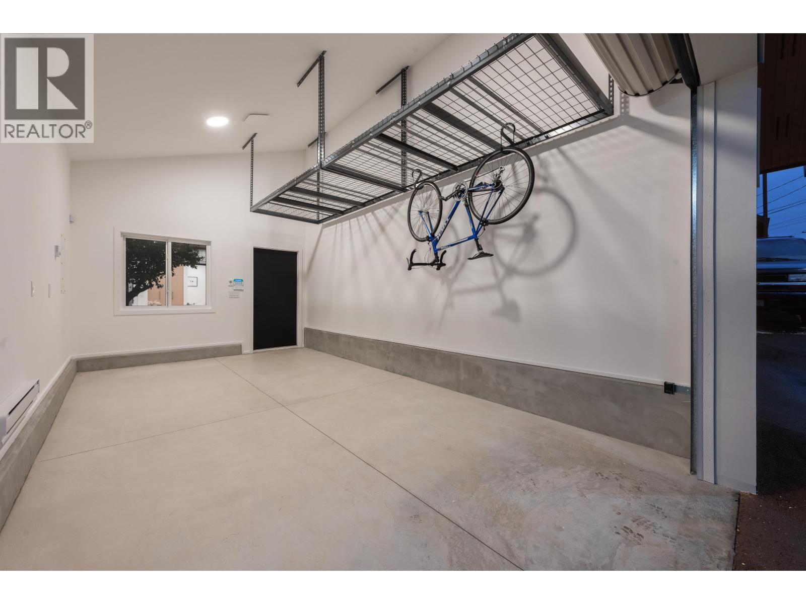 1 312 E 37 AVENUE, Vancouver