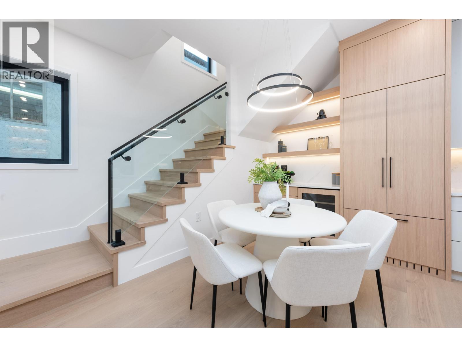 1 312 E 37 AVENUE, Vancouver