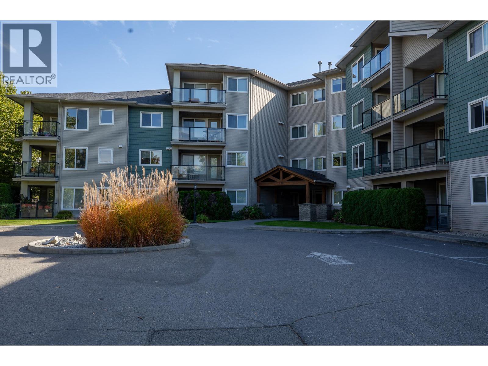#306-135 Ziprick Road, Kelowna