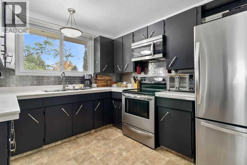 9 Ockley Close, Red Deer
