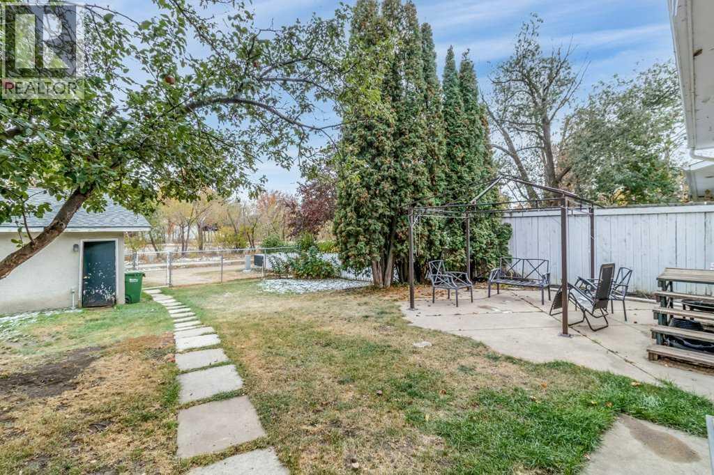 9 Ockley Close, Red Deer