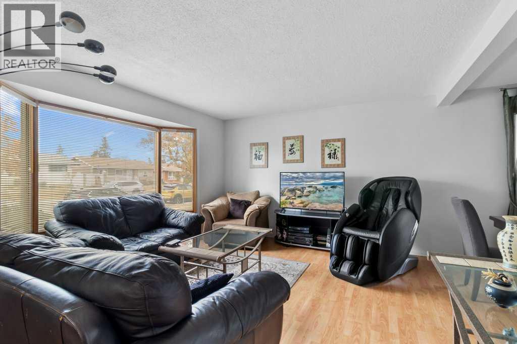 9 Ockley Close, Red Deer