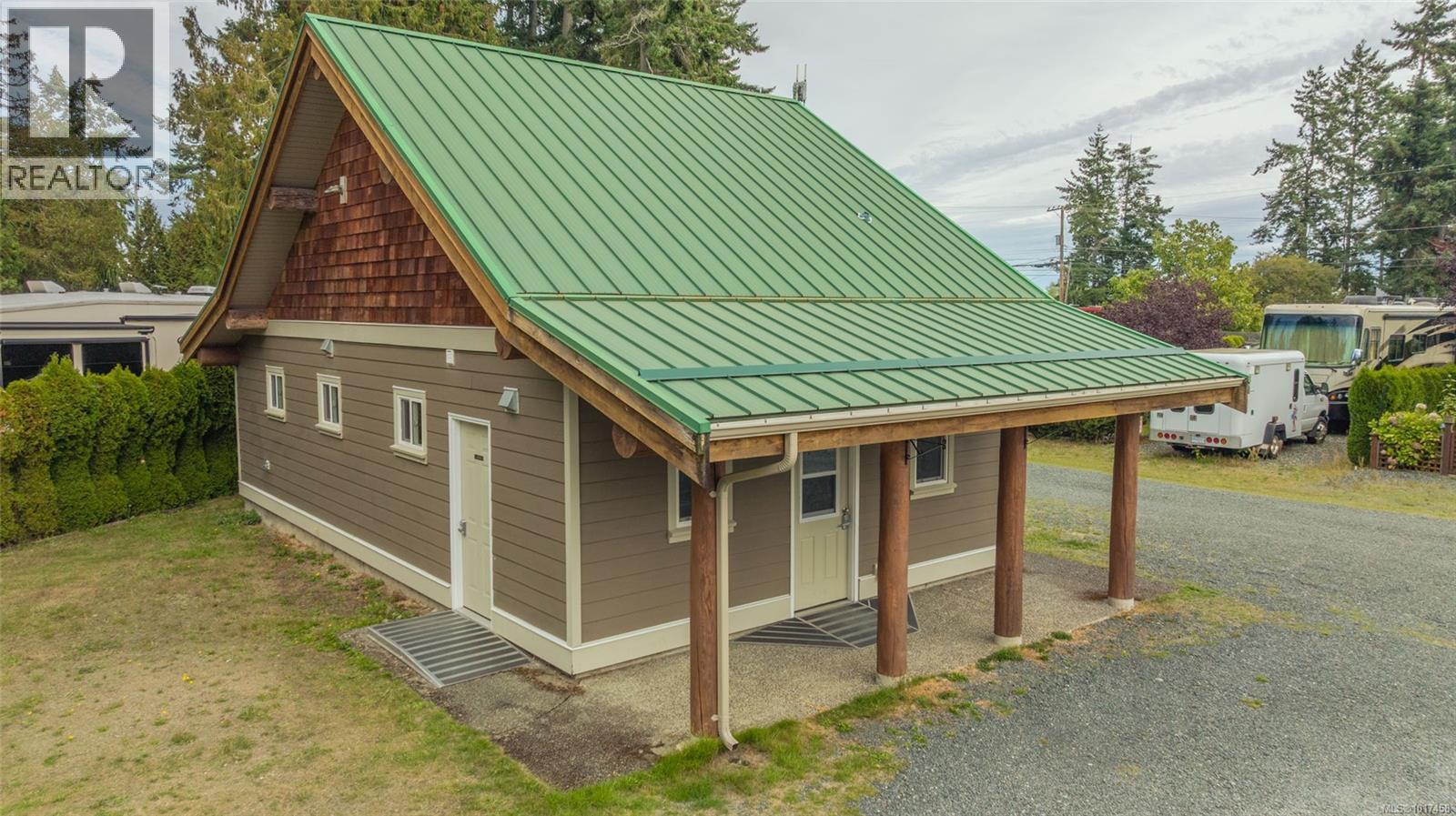 44 6050 island Hwy, Qualicum Beach