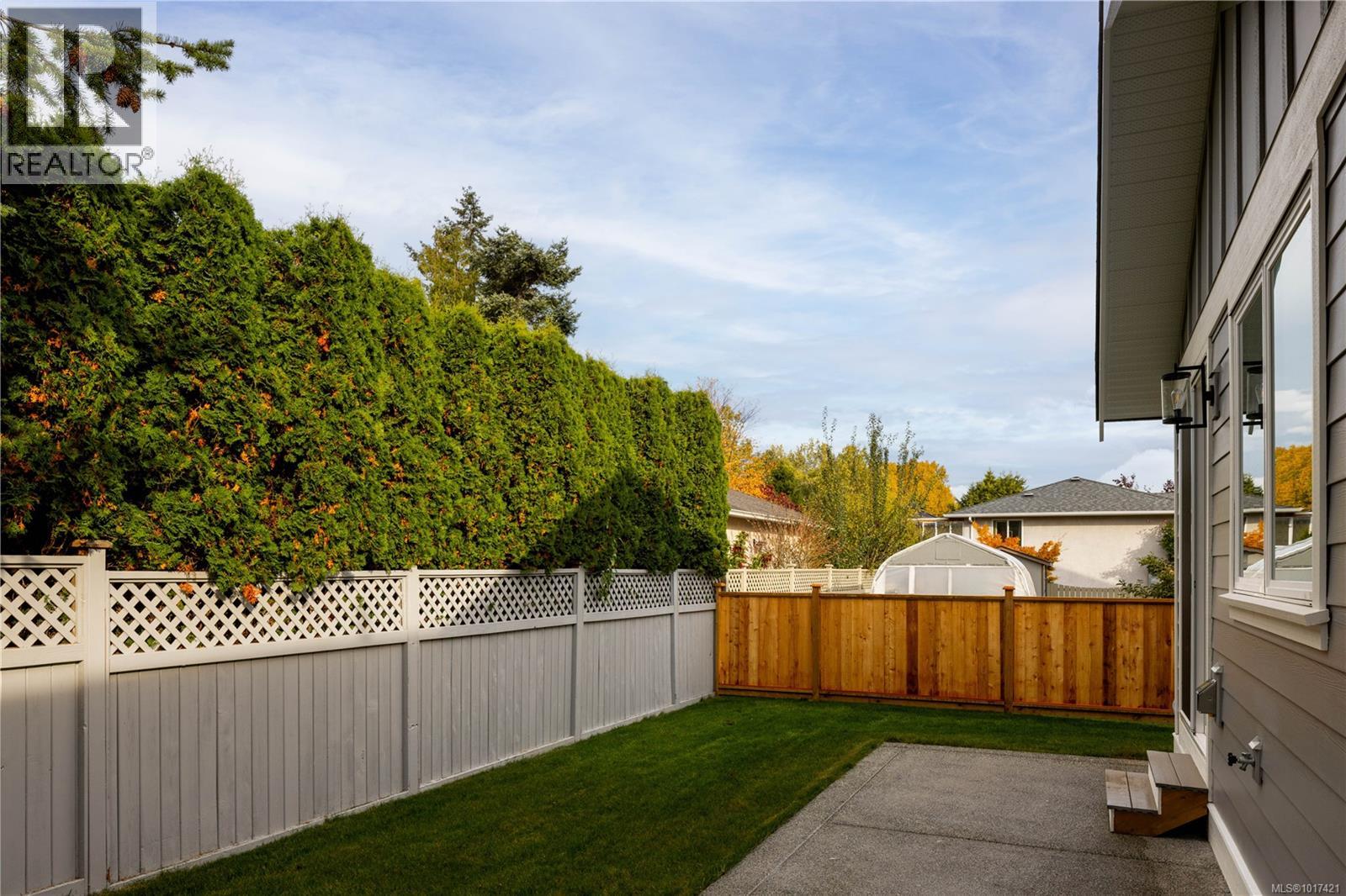  9556 Northlawn Terrace, Sidney