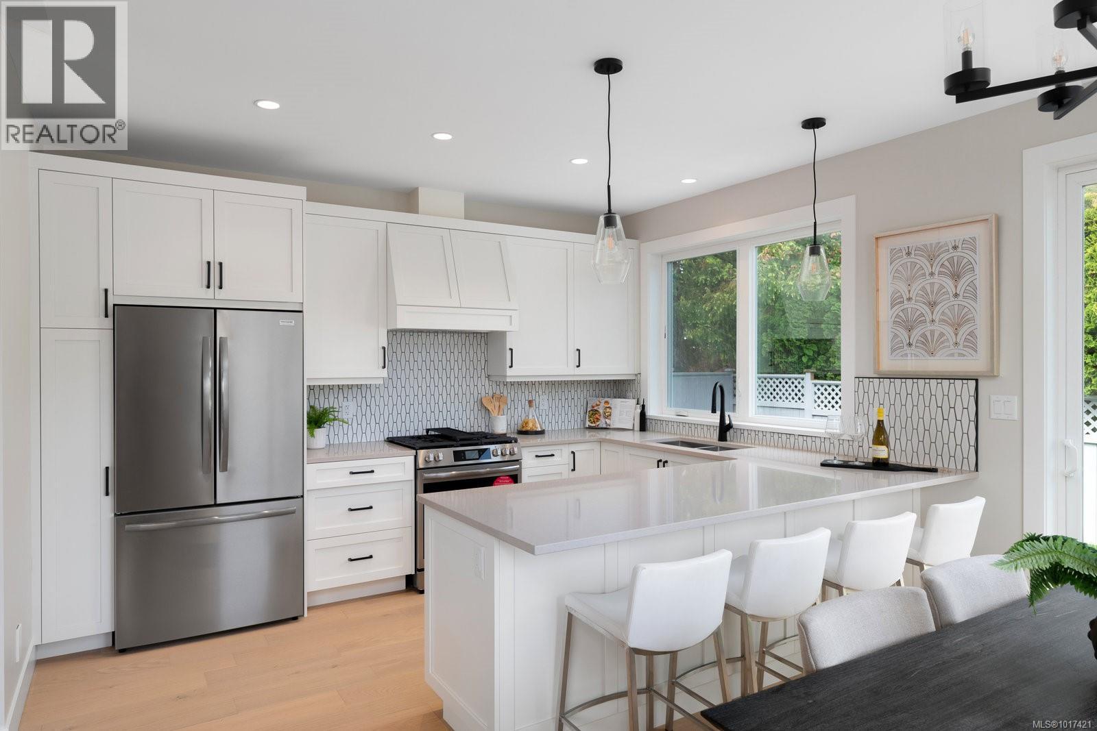  9556 Northlawn Terrace, Sidney