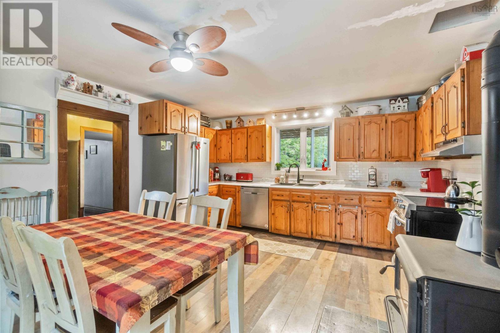 Property 5 of 22 of 5042 NS-1