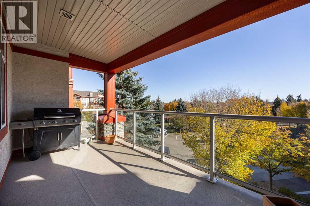Single Family House for Sale in   Lake Fraser Green SE Lake Bonavista Calgary 