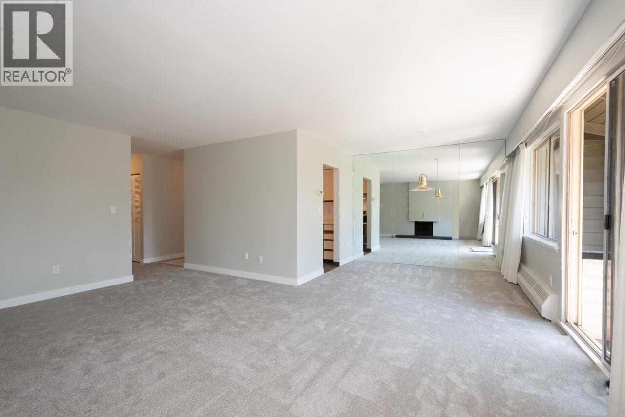 810 235 KEITH ROAD, West Vancouver