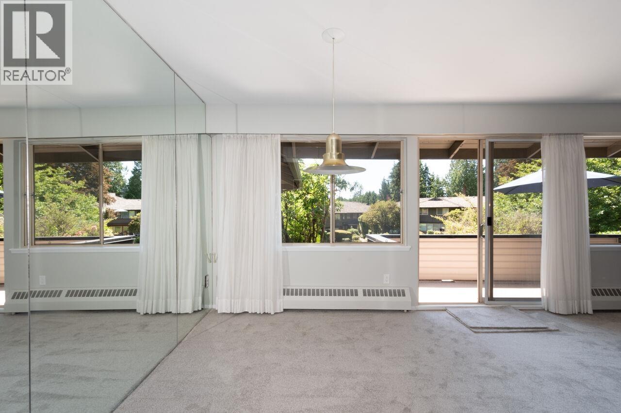 810 235 KEITH ROAD, West Vancouver