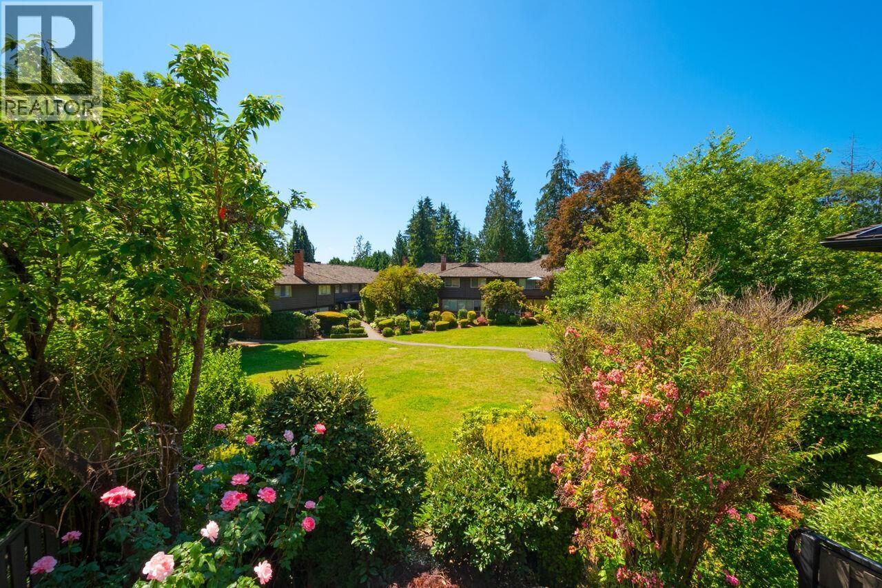 810 235 KEITH ROAD, West Vancouver