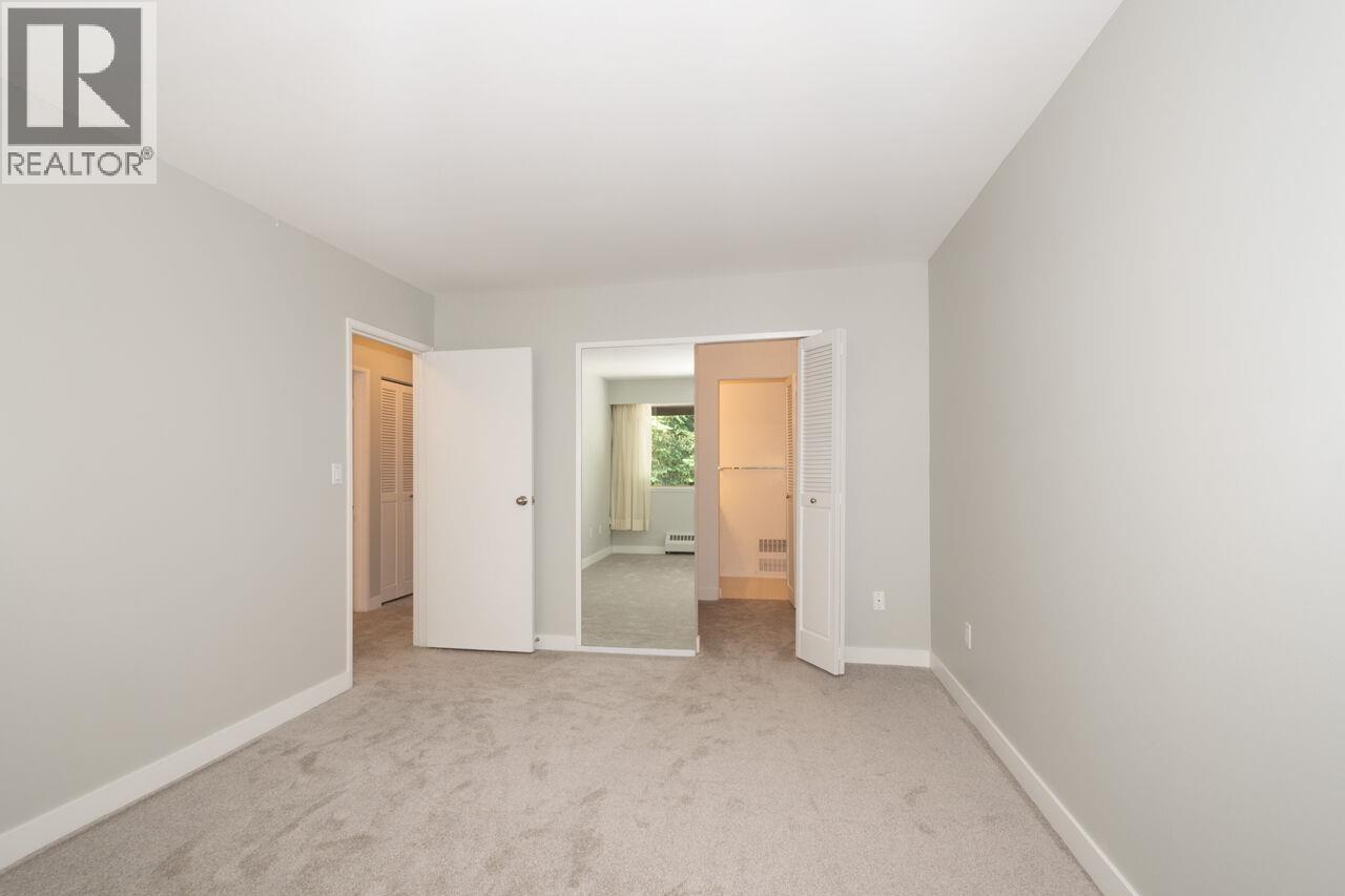 810 235 KEITH ROAD, West Vancouver