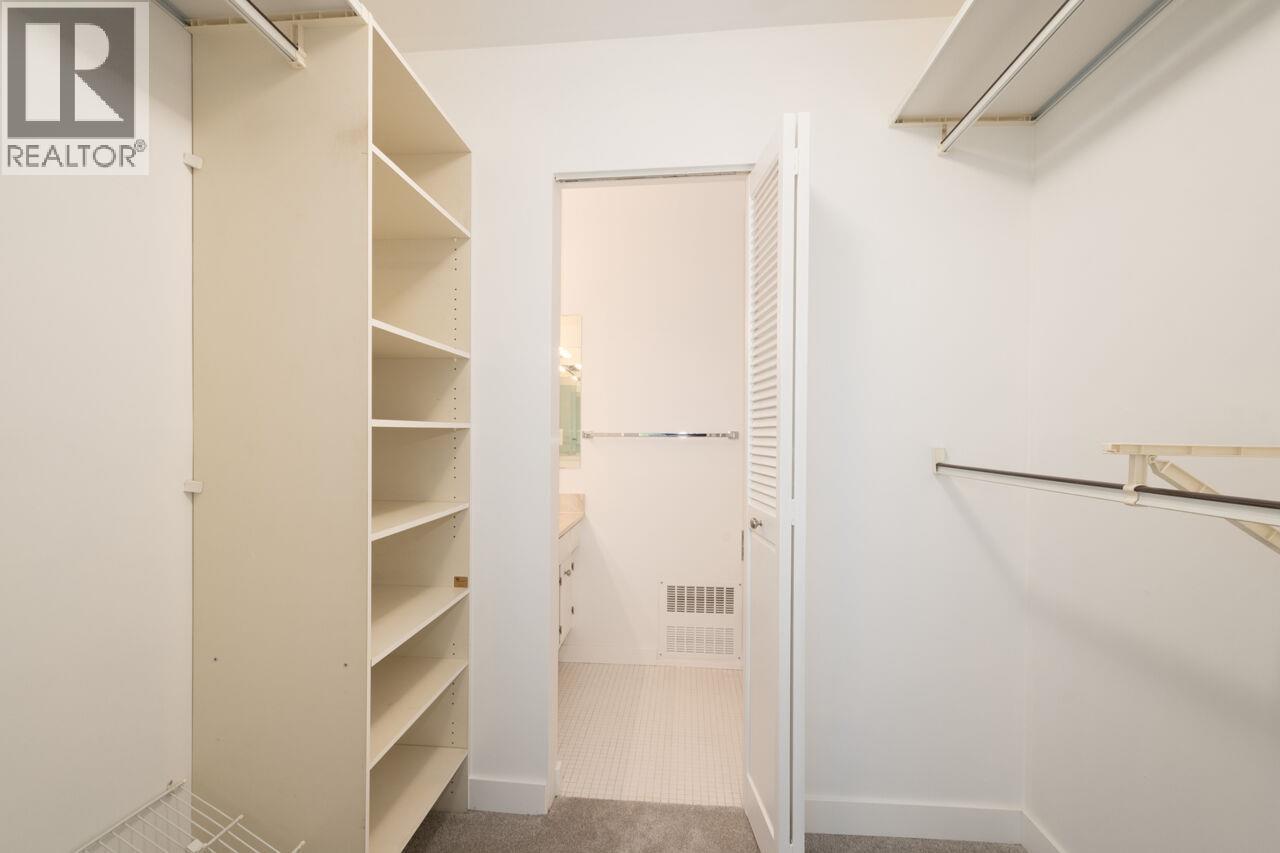 810 235 KEITH ROAD, West Vancouver