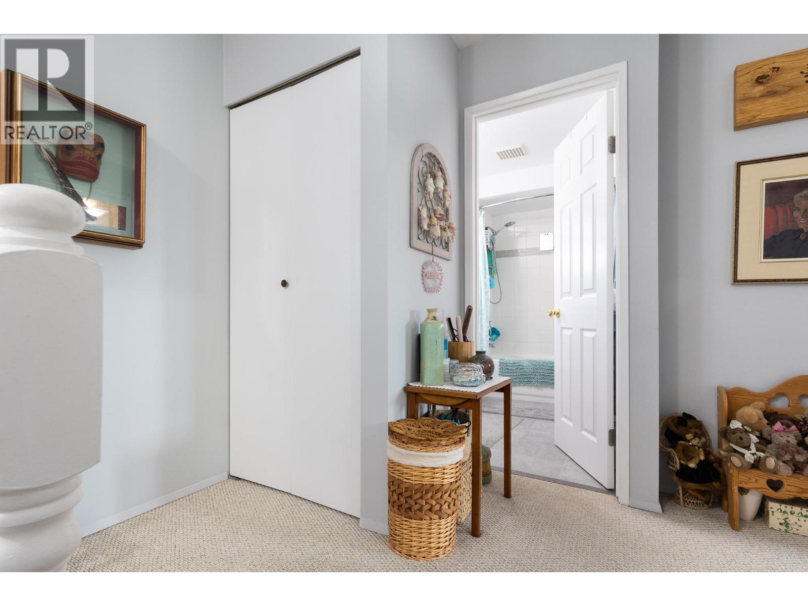 2 765 SCHOOL ROAD, Gibsons