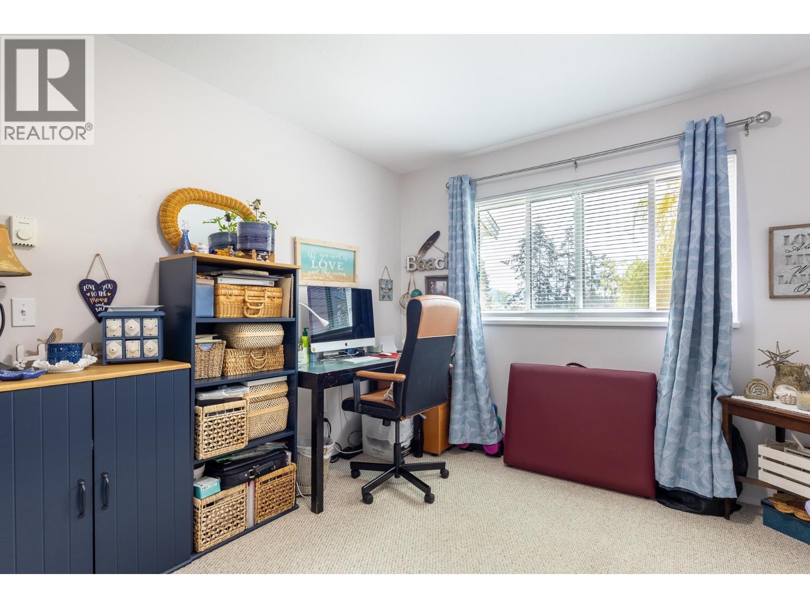 2 765 SCHOOL ROAD, Gibsons