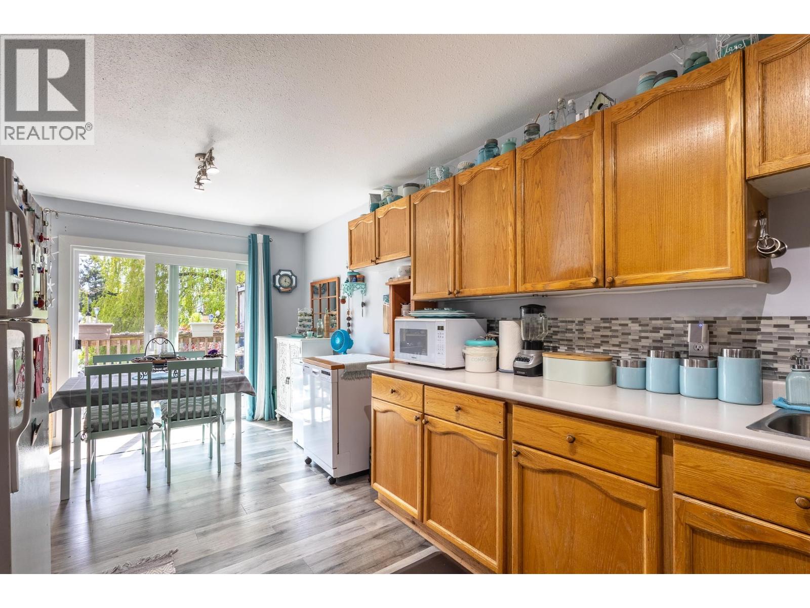 2 765 SCHOOL ROAD, Gibsons