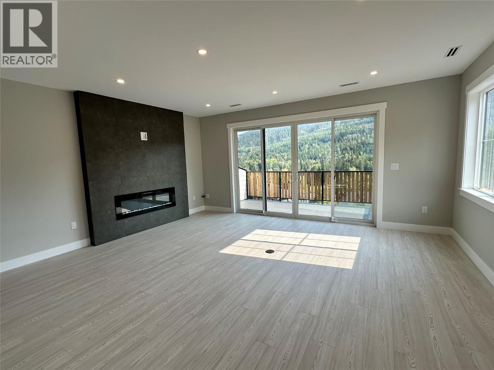 932-1 Redstone Drive, Rossland