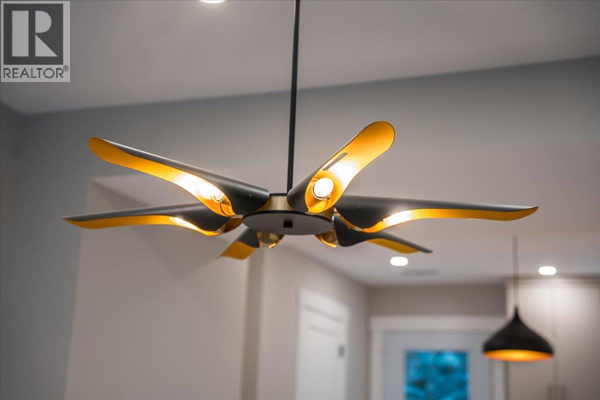 932-1 Redstone Drive, Rossland