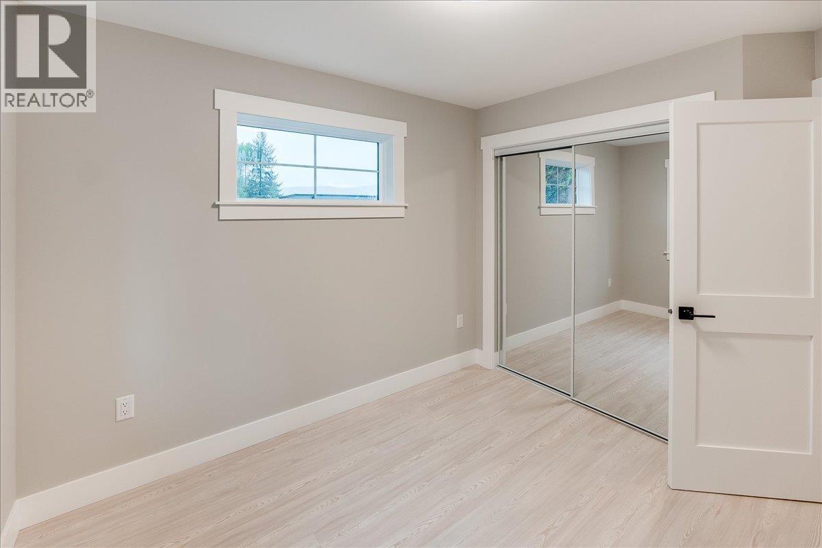 932-1 Redstone Drive, Rossland