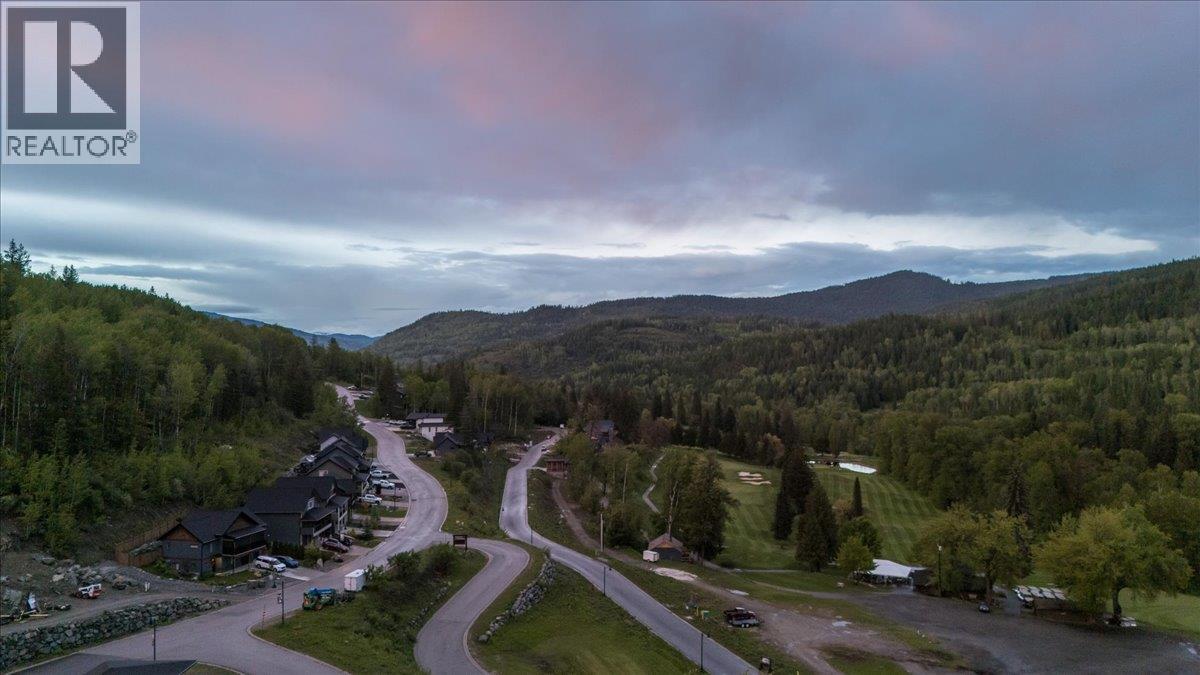 932-1 Redstone Drive, Rossland