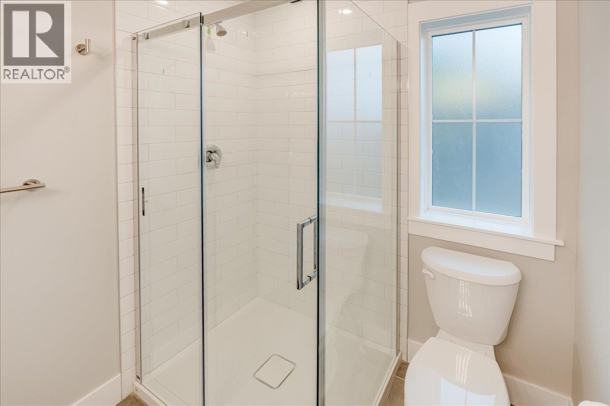 932-1 Redstone Drive, Rossland