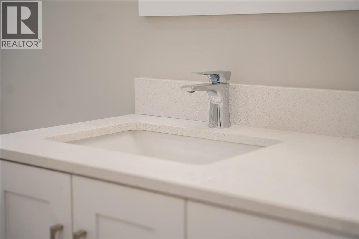 932-1 Redstone Drive, Rossland