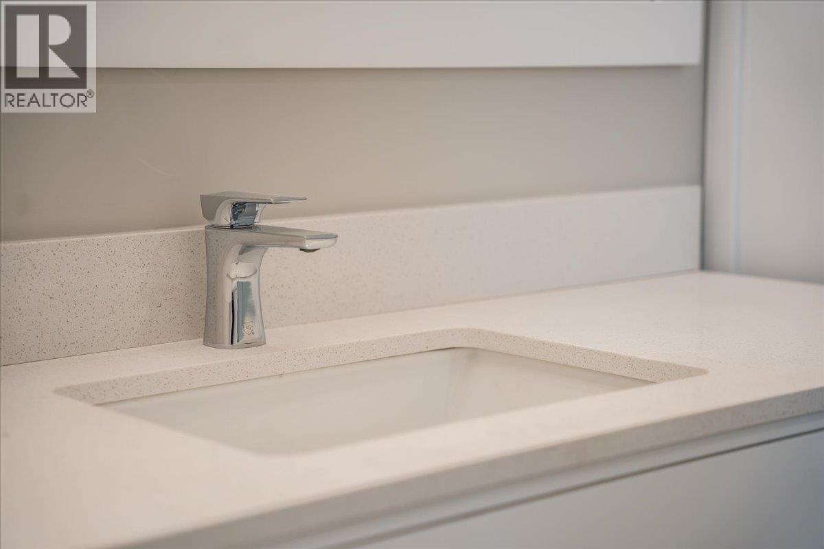 932-1 Redstone Drive, Rossland