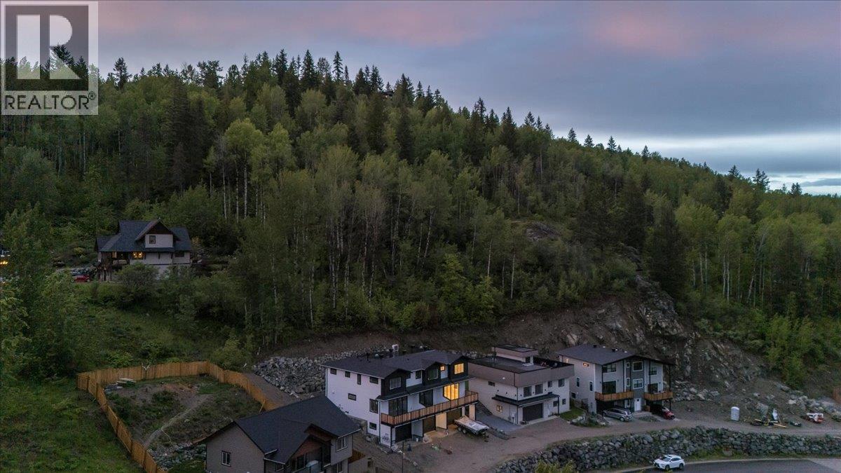 932-1 Redstone Drive, Rossland