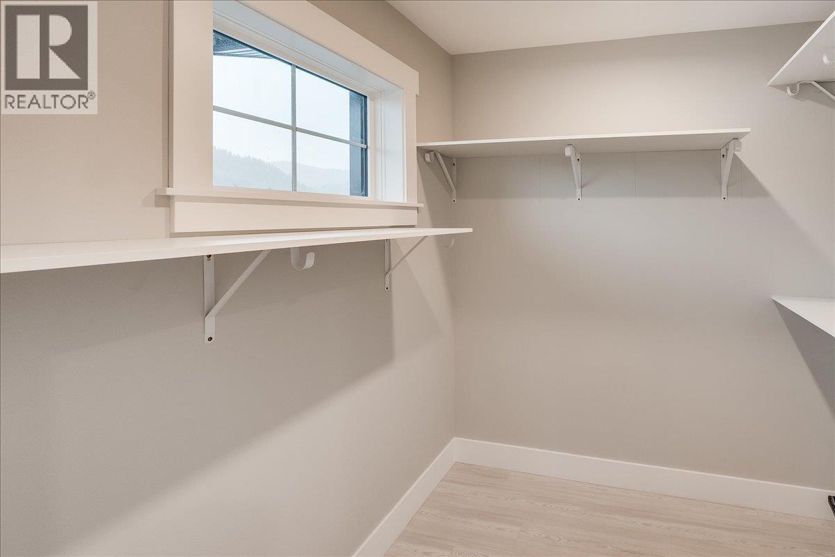 932-1 Redstone Drive, Rossland